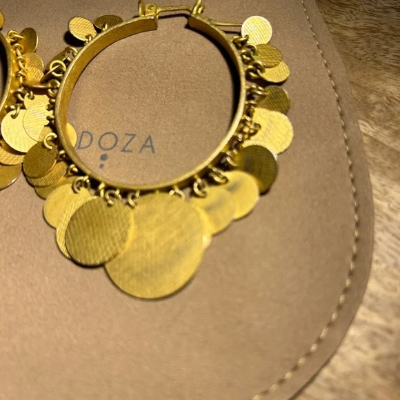 SEXY! RARE Paula Mendoza Oversized Circle Twinkle & Sparkle Hoop Earrings - Picture 4 of 5